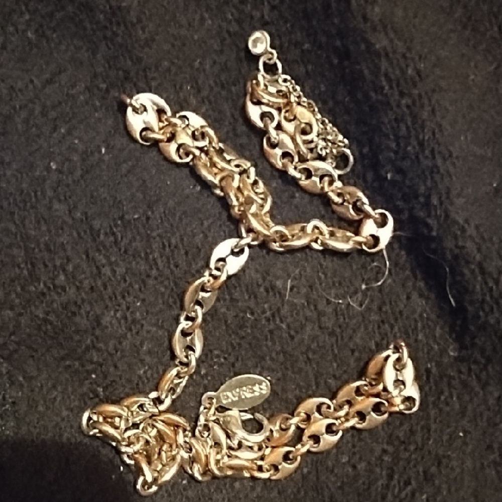 Elegant Gold Chain Bracelet